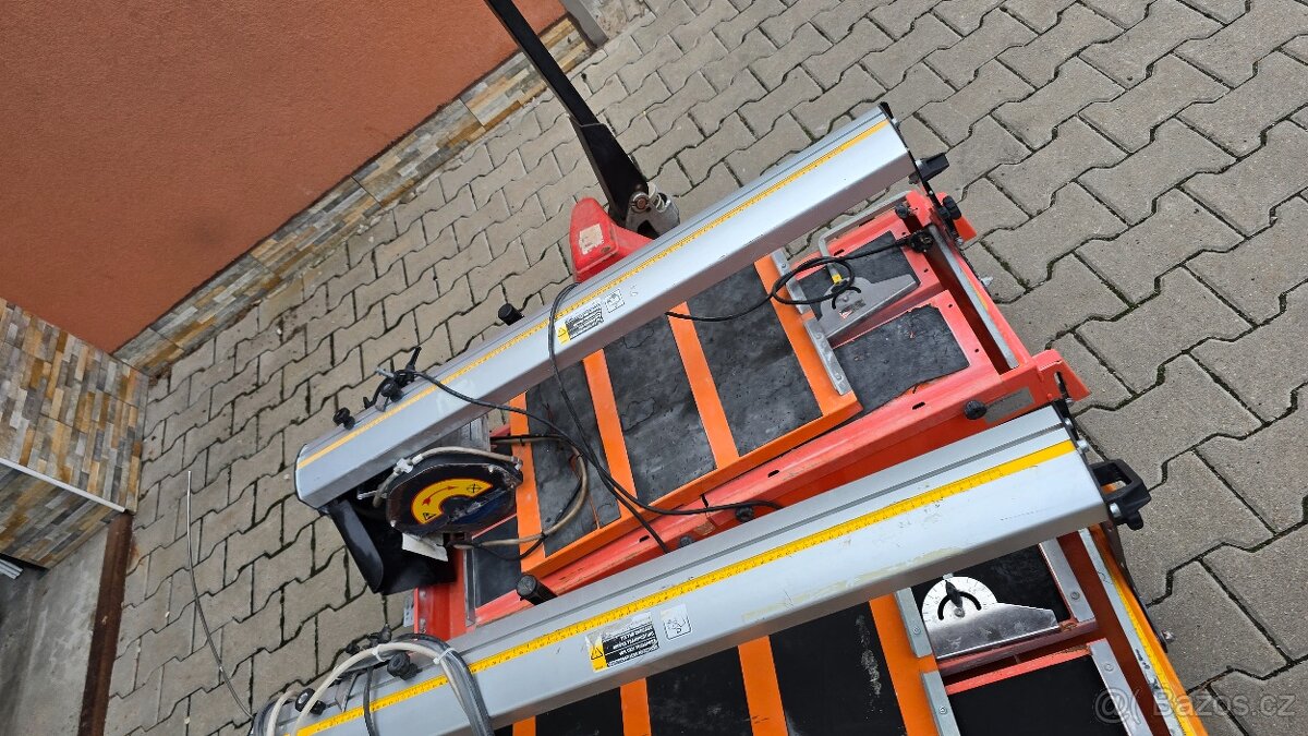 Stolní vodní řezačka na obklady - 2