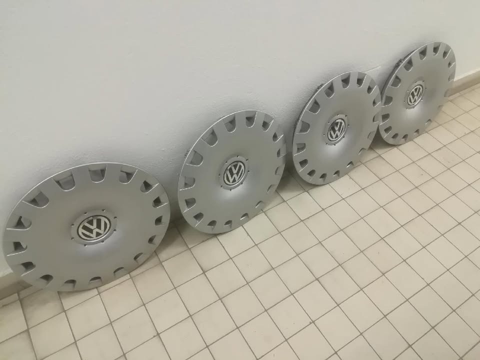 Poklice VW 16 palců originál - 2