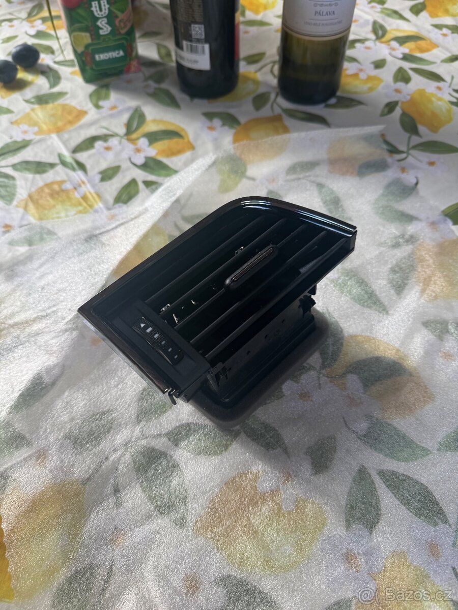 Ofukovač - výdech topení pravý Škoda - 2