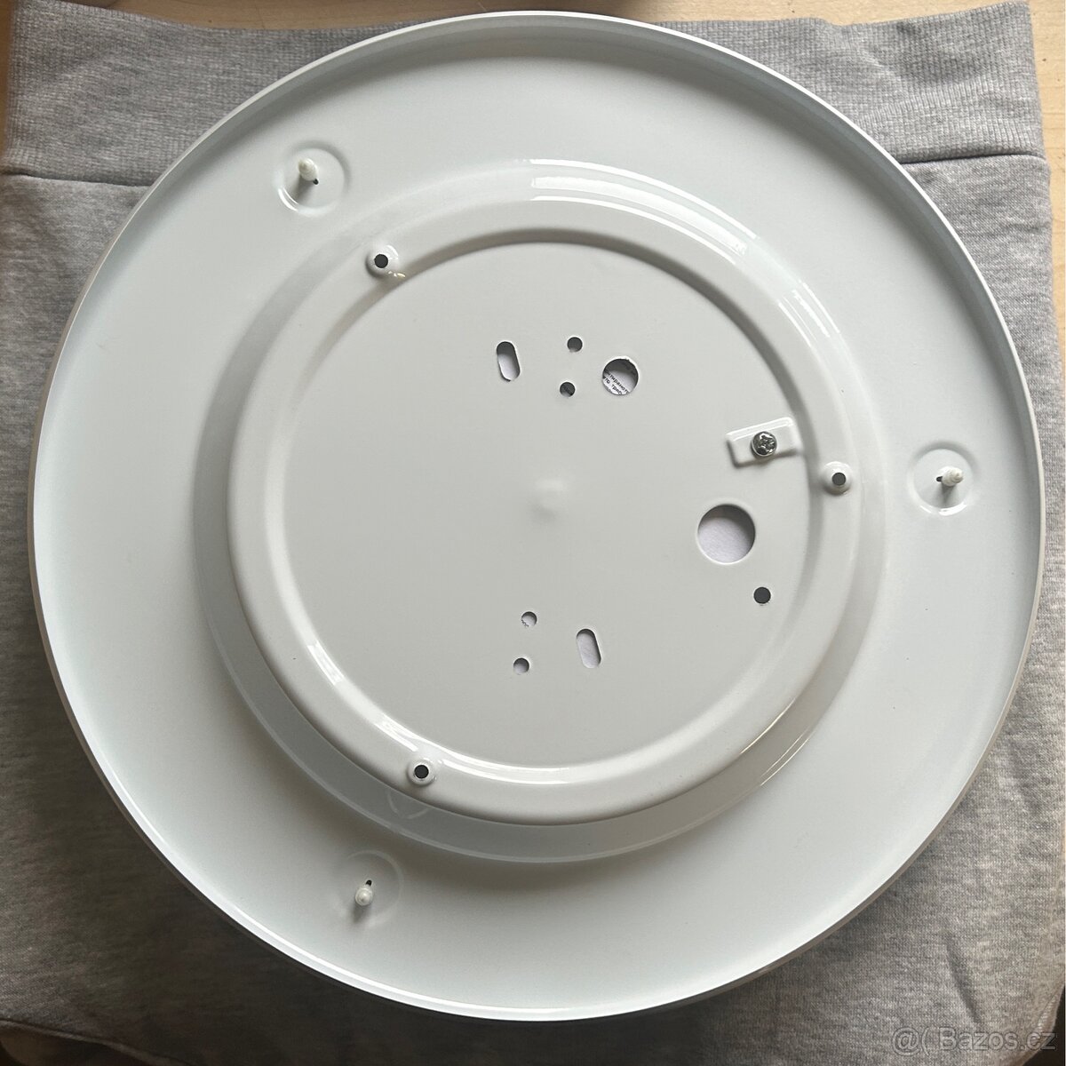 Stropní lampa E27 max 1x60W - nové - 2