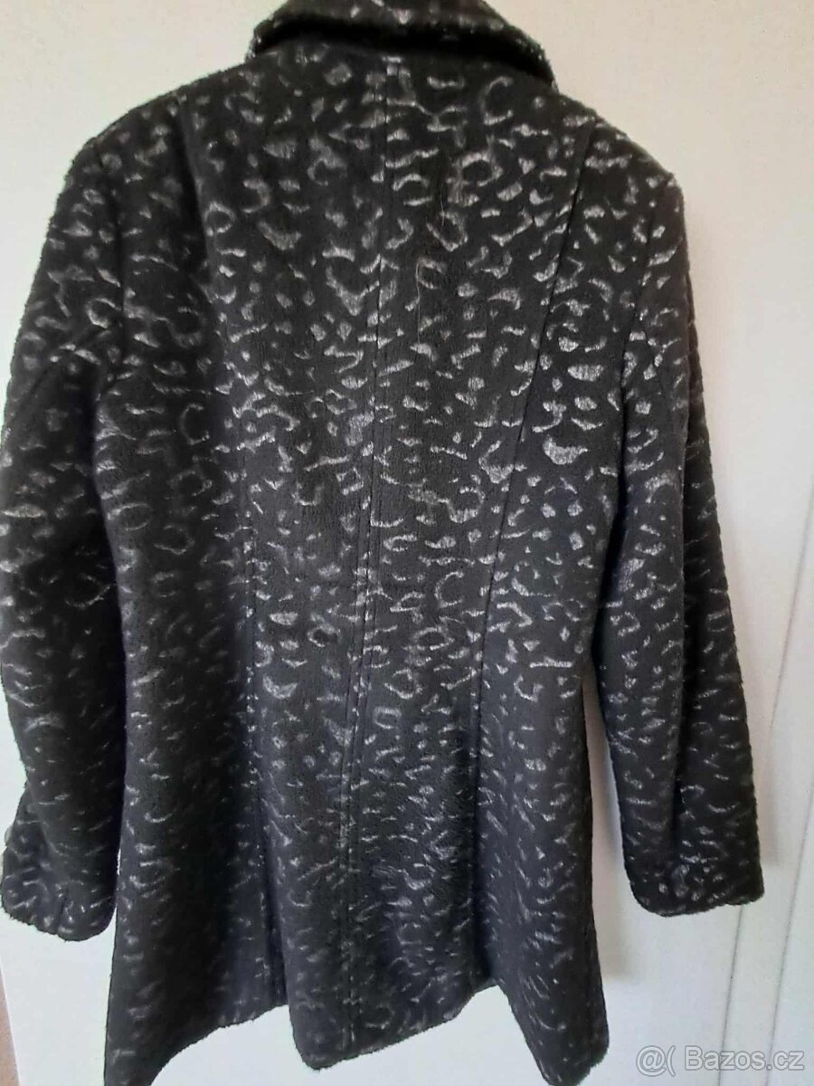 Kabátek dámský, velikost 40 - 2