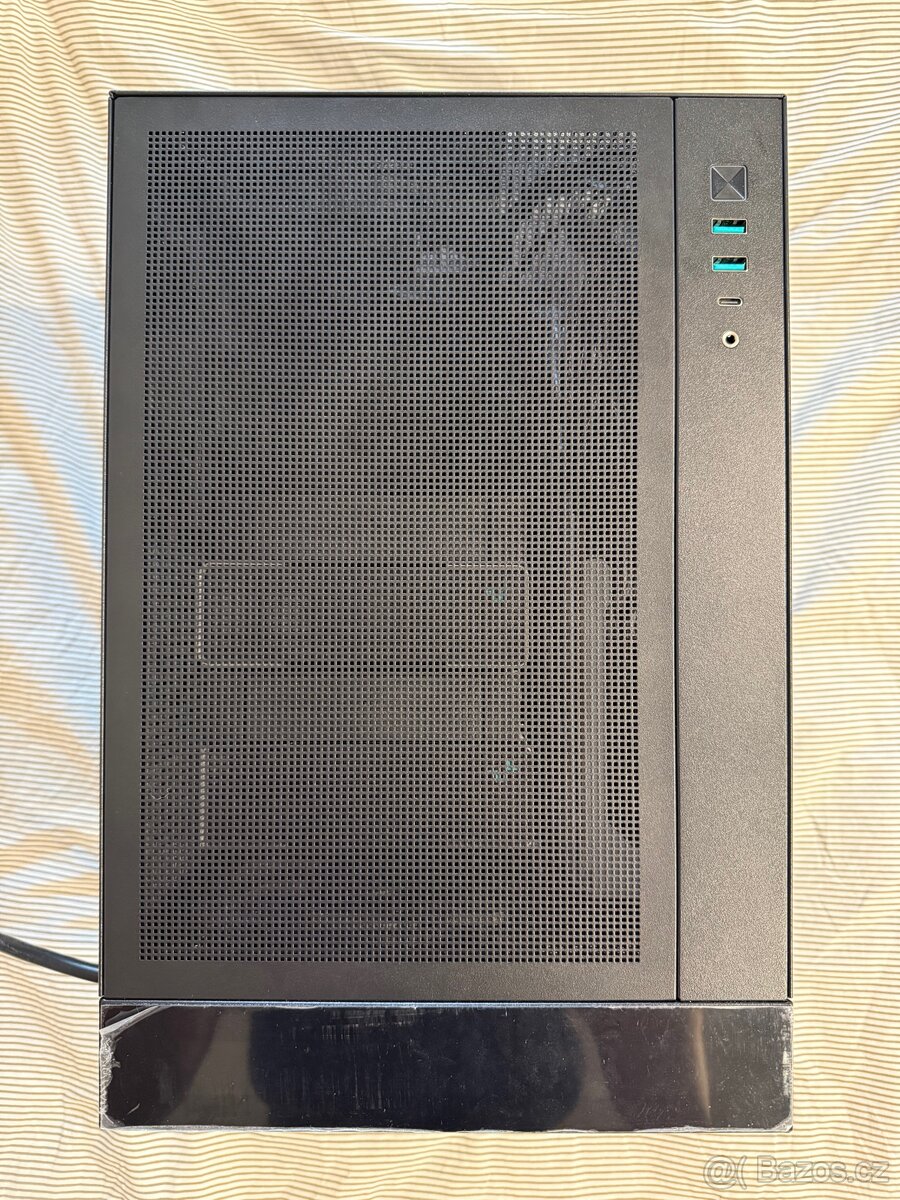 Nabízím kompletní herní PC – 9600X, 9070XT - 2