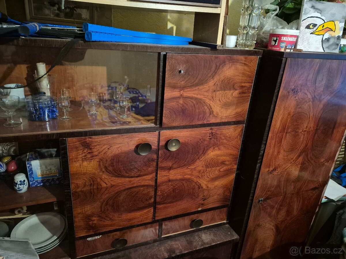 Starožitna nábytková stěna - 2