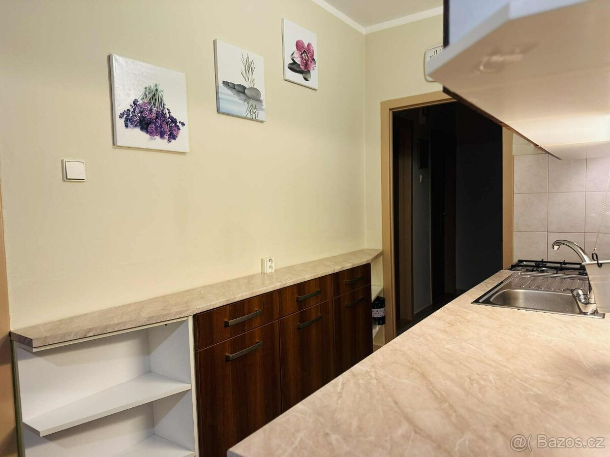 Pronájem bytu 3+1, Valašské Meziříčí - 2