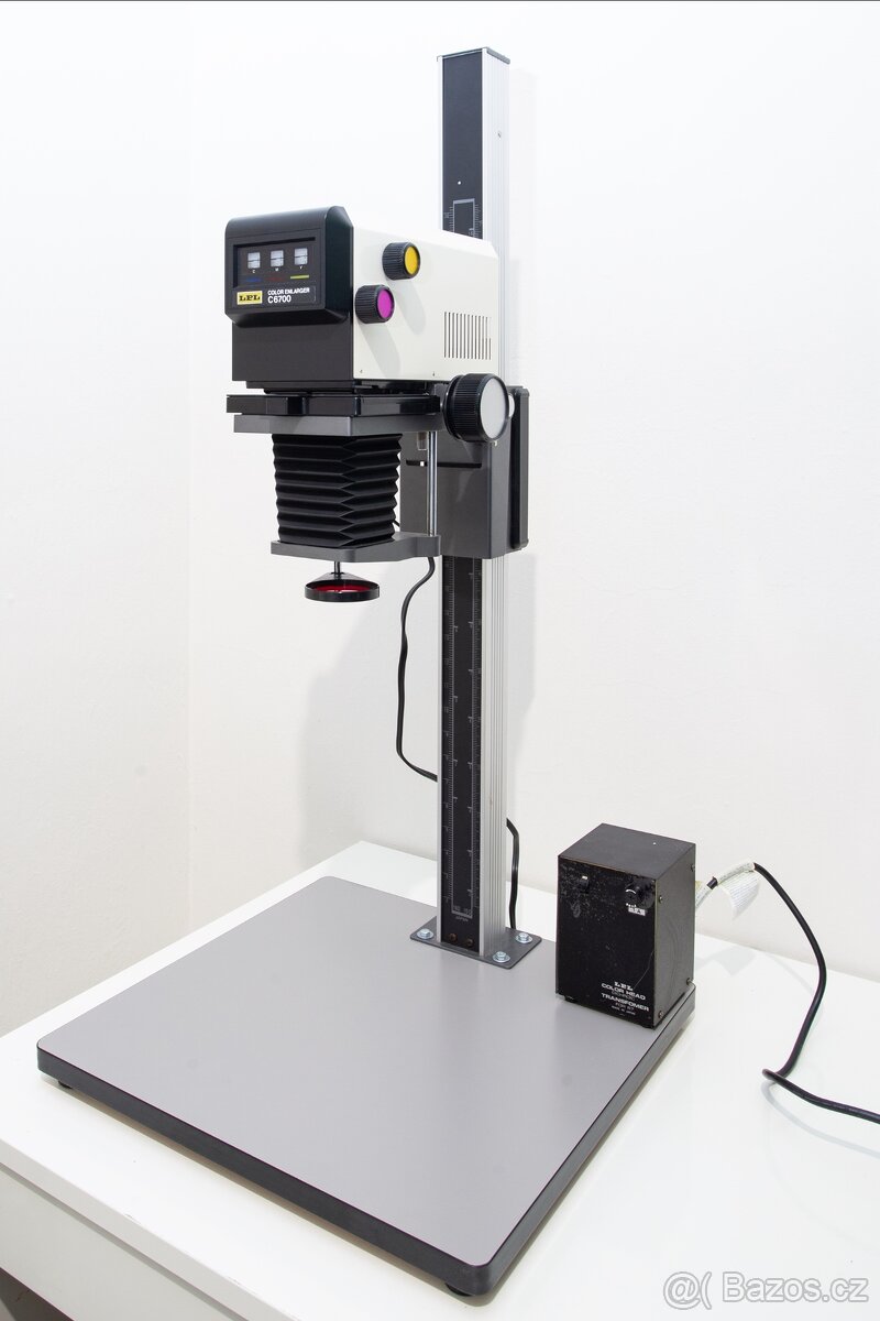 Zvětšovací přístroj LPL / Omega C6700 s barevní hlavou - 2