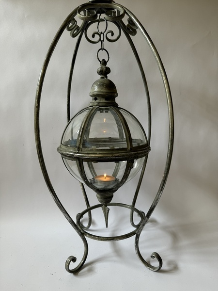 KULATÁ KOVOVÁ LUCERNA - OZDOBNÝ STOJAN 83 cm - 2