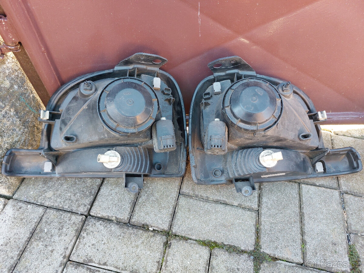 Přední světlomety Renault Kangoo I-jen prave - 2