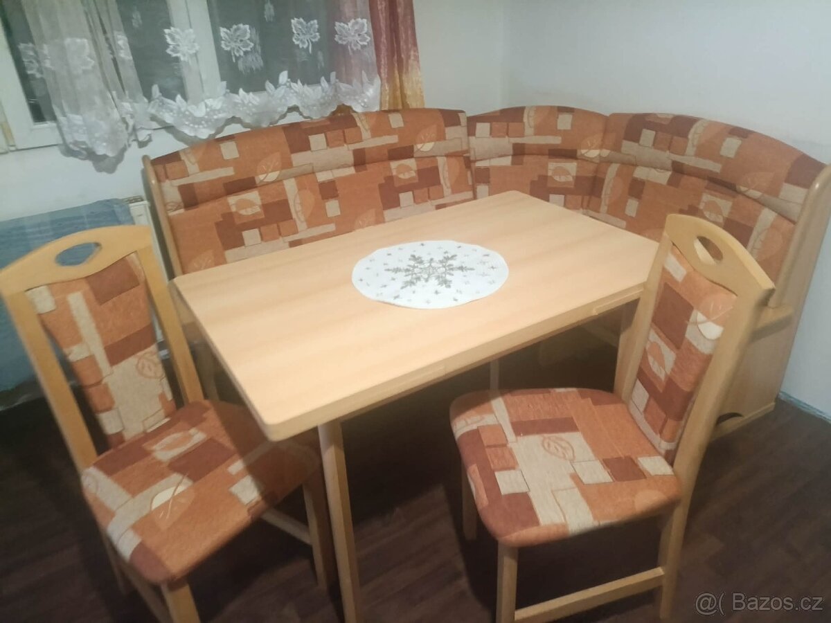 Kucynska lavice ,stůl, židle - 2