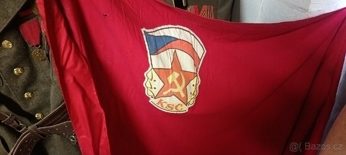 Prodám vlajku KSČ - 2