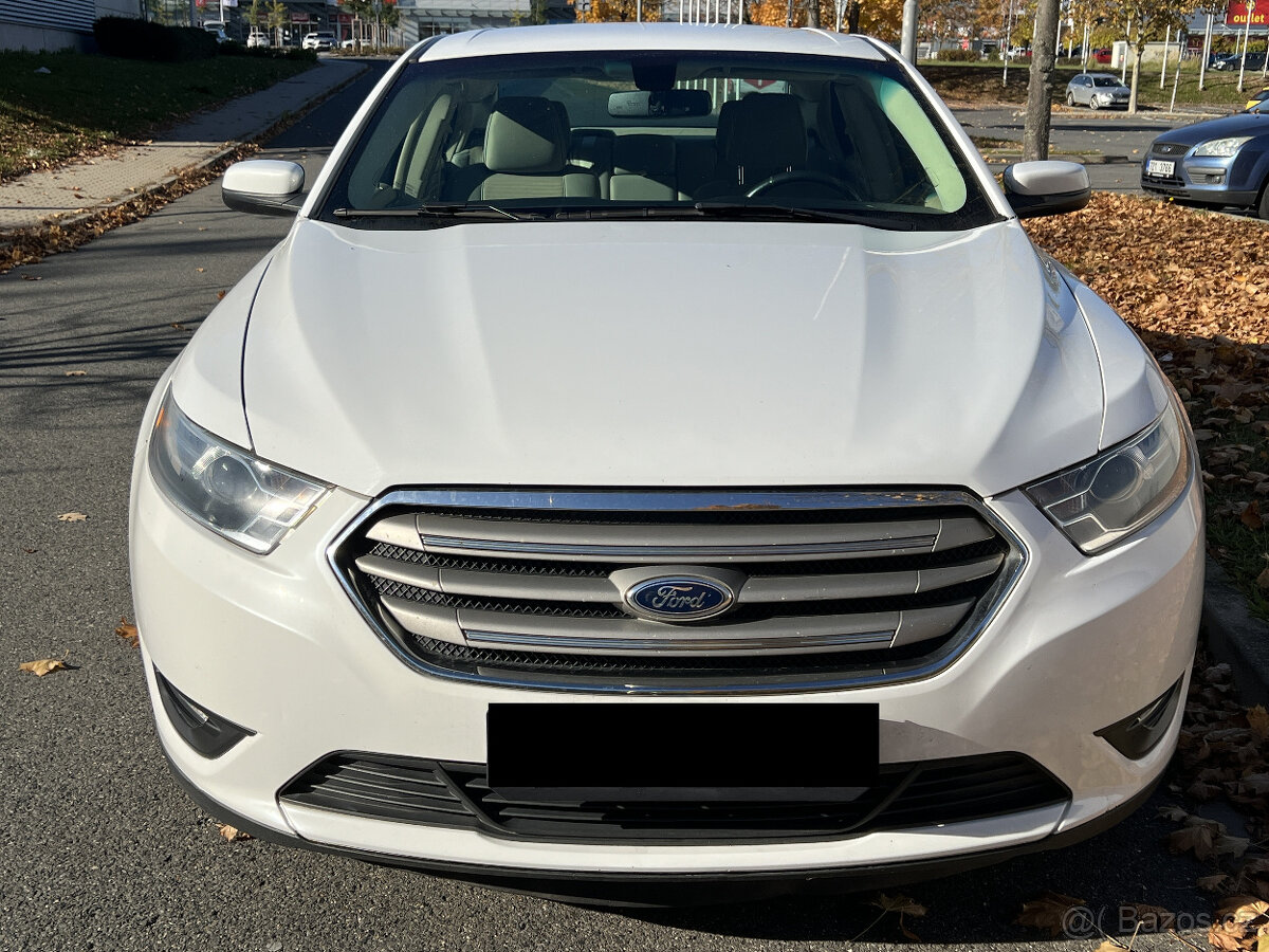 Ford Taurus 3.5V6, benzín, 2015, 1.majitel - 2