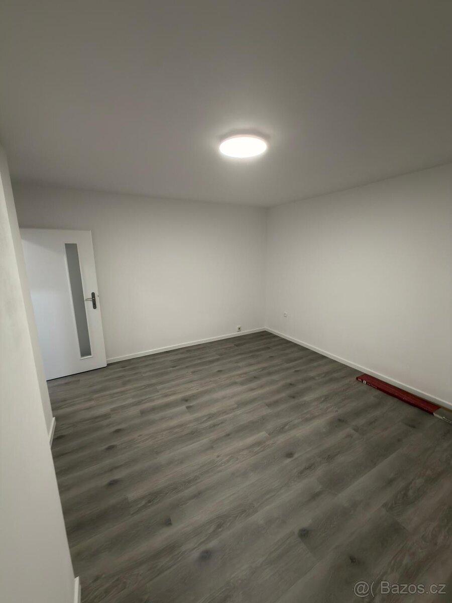 Byt 1+kk Pardubice Polabiny - 2