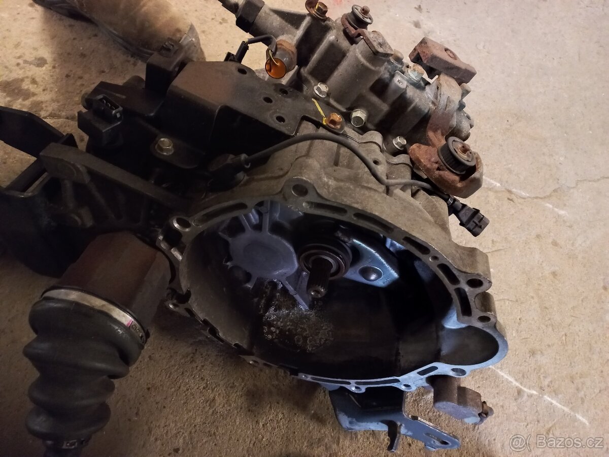 Kia ceed prevodovka r.v 2008 1.6crdi - 2