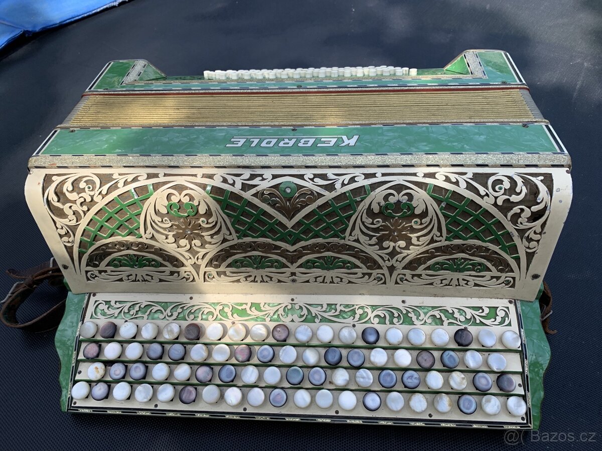 Knoflíkový akordeon Kebrdle - 2