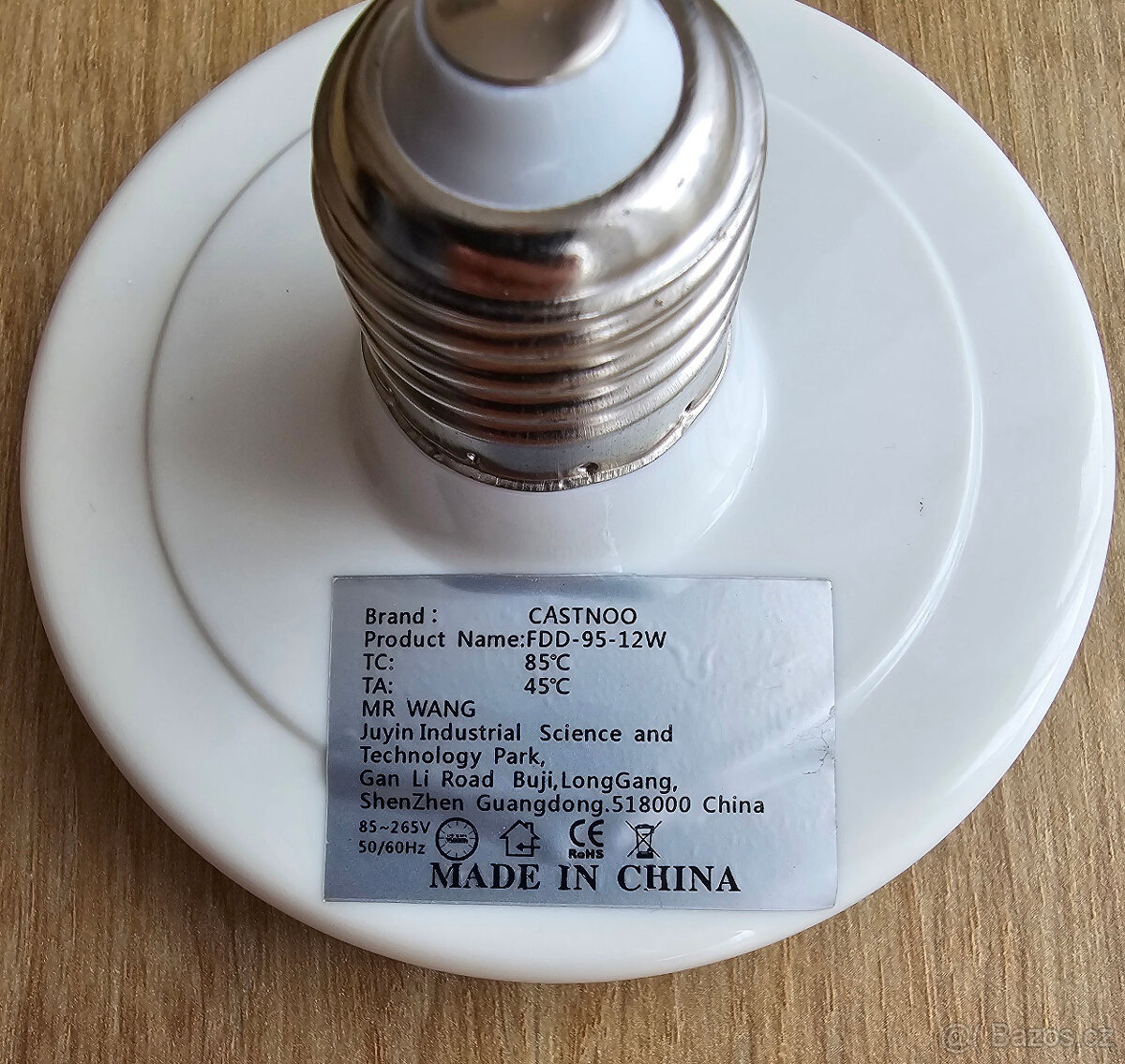 LED žárovka 12 W kulatá UFO - 2