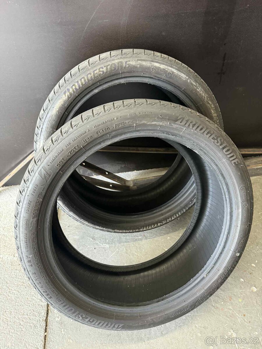 Prodám 4x letní pneu 225/40/18 - 2