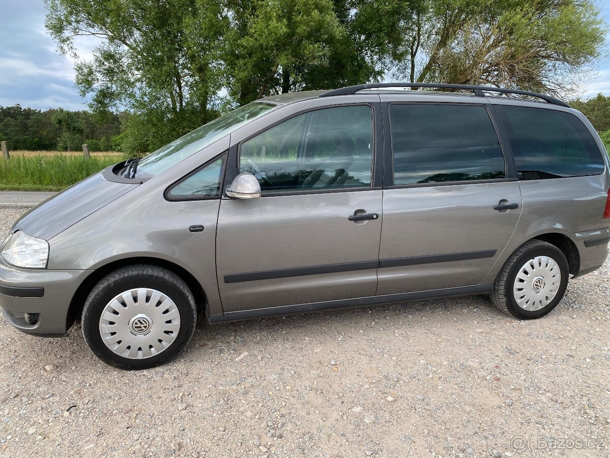 Sharan 2,0 tdi 103kw 7miestny - 2