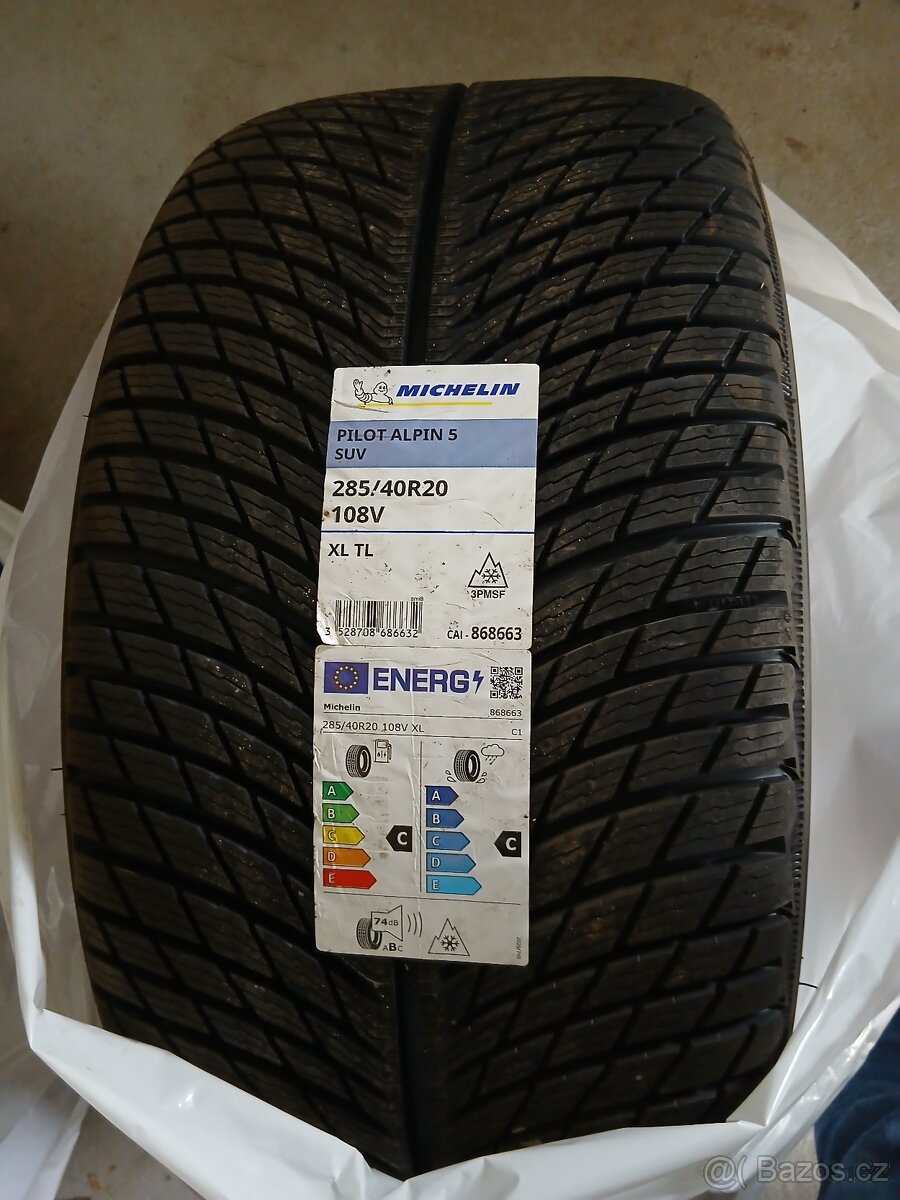 285/40R20 - 2