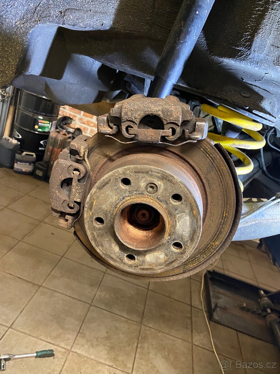 Adaptéry brzd e36 compact - 2