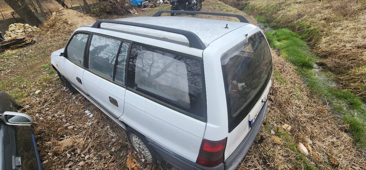 Opel Astra - 2