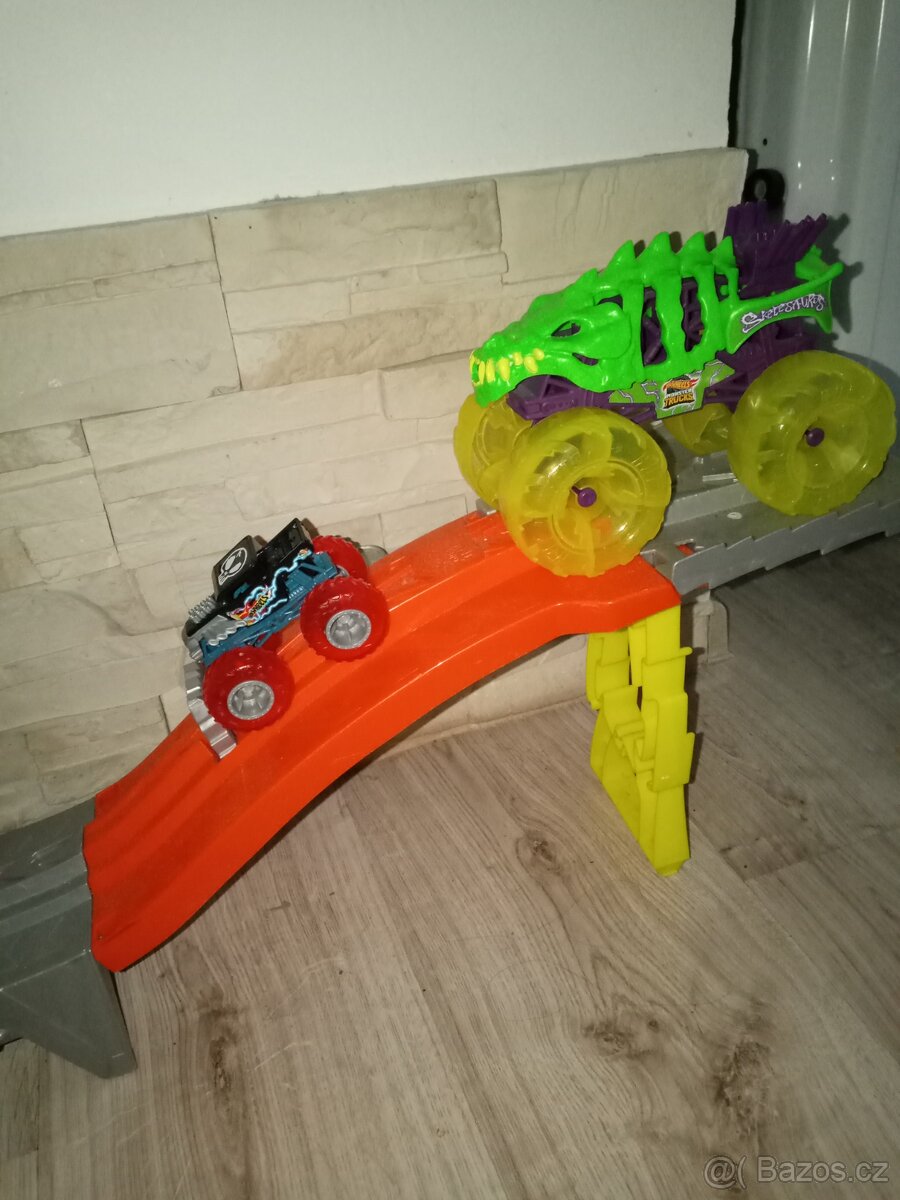 Hotwheels Monstertruck dráha - 2