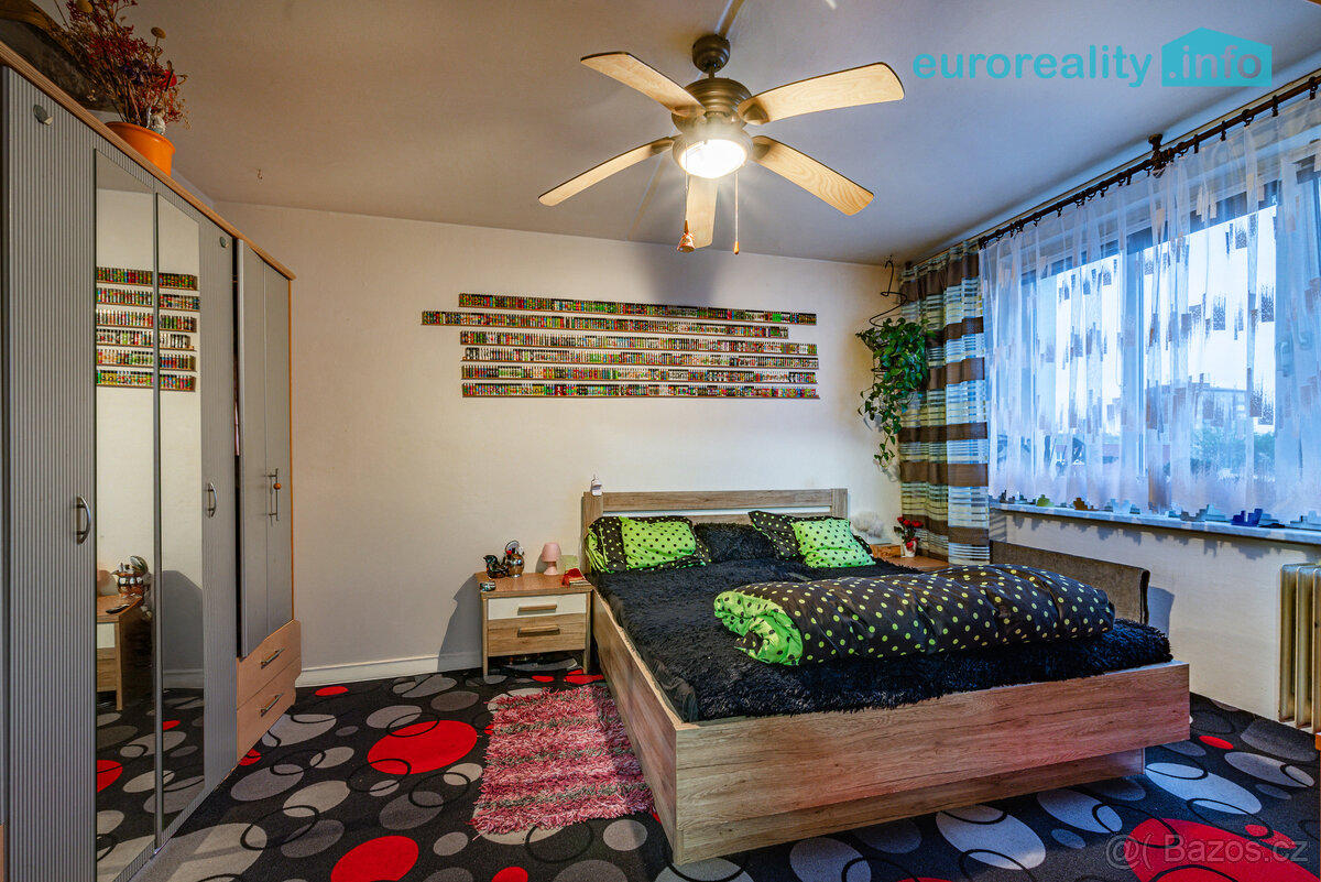 Prodej, byt 1+1 35 m2 Lomená, Cheb - 2