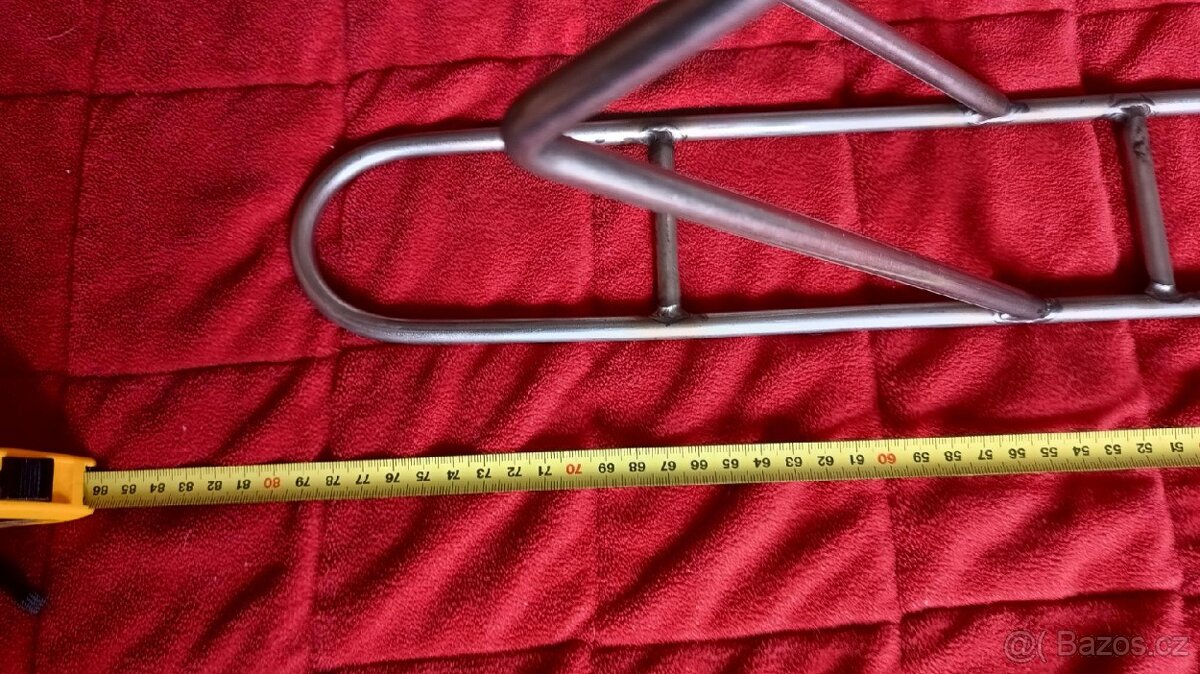 Prodám rybářské vidličky, nový rybářský prut Daiwa. - 2