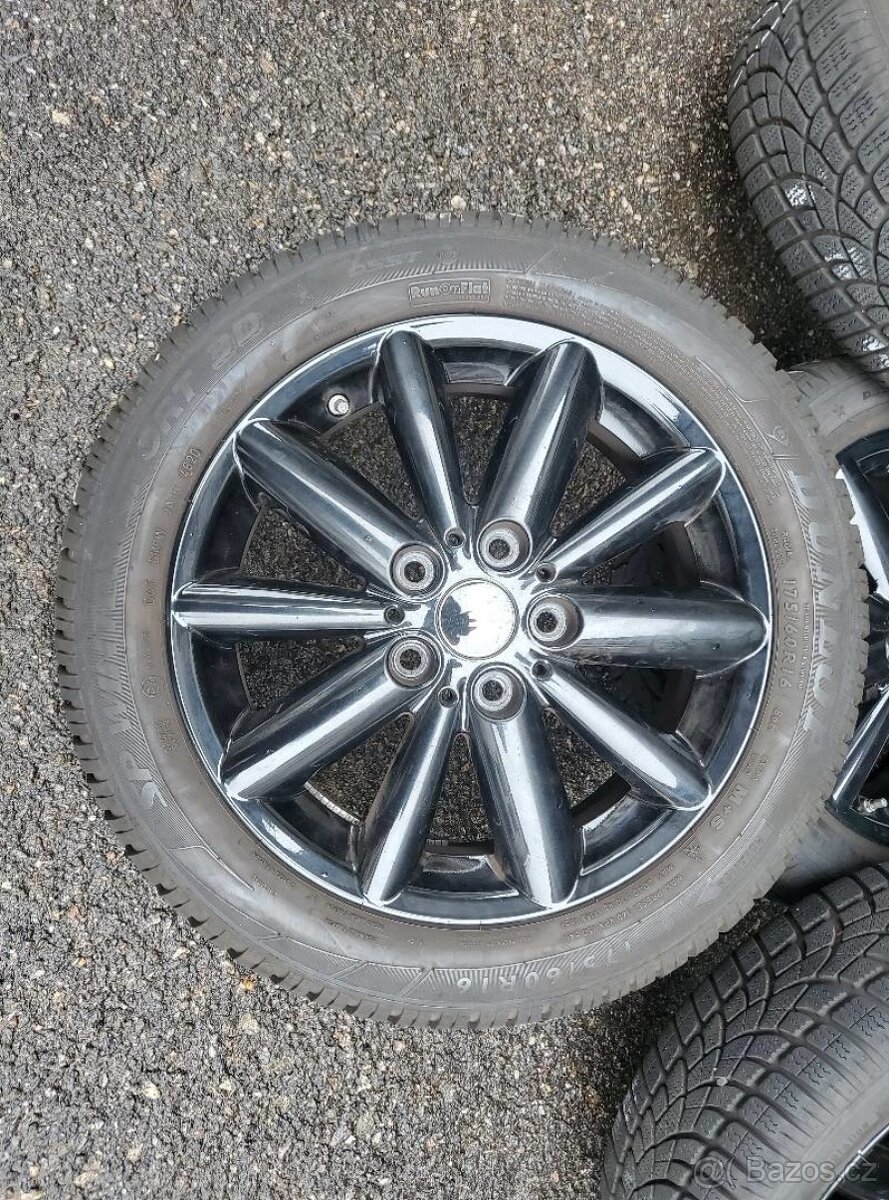 Zimní alu Škoda 5x112 5,5jx16 et45 - 2