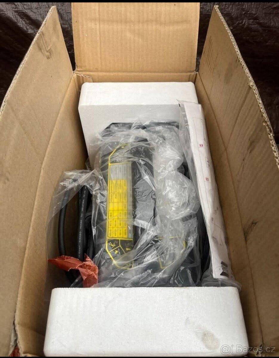 Svářečka Invertor Profi 200A - 2