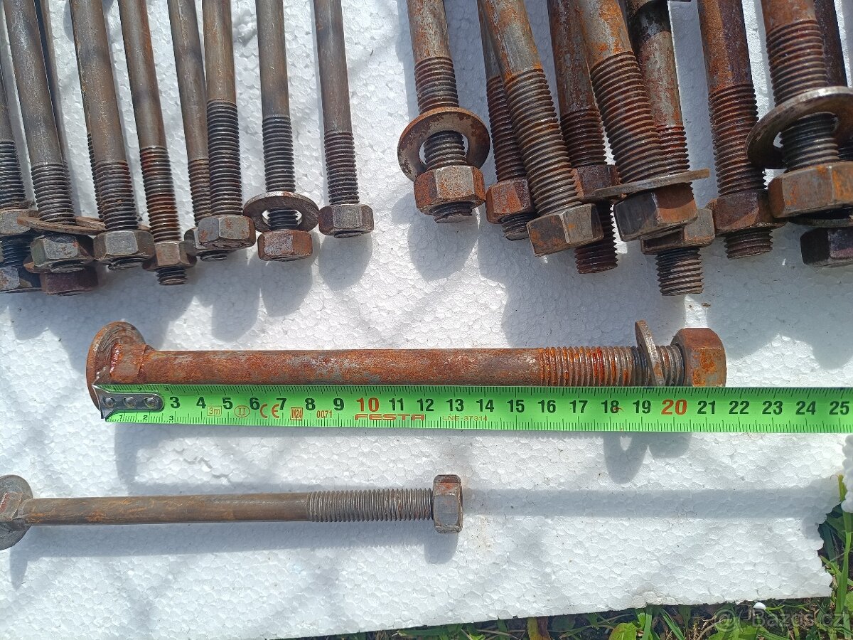 Prodám Vratové šrouby - 2