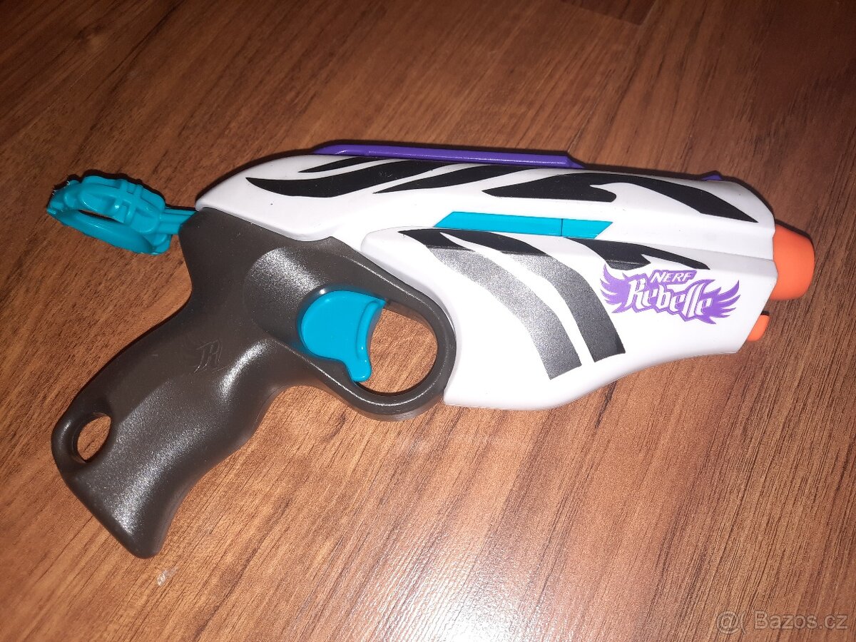 Hasbro Nerf Rebelle Safari sada s pistolkou - 2
