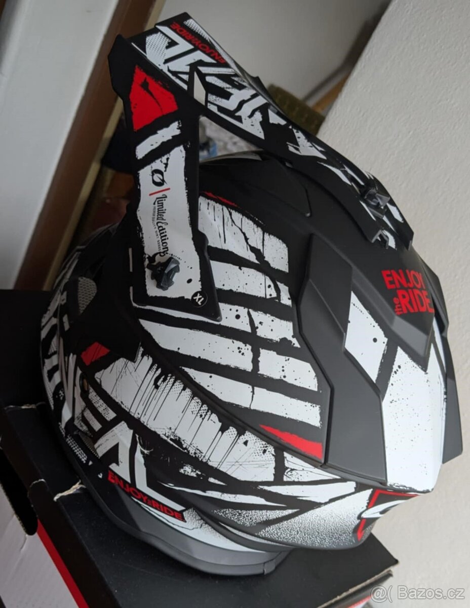 Prodám novou helmu ONEAL Glitch - 2