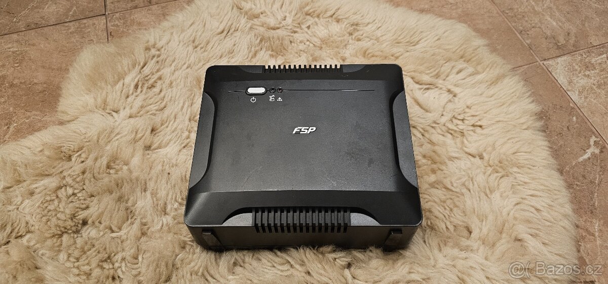 Záložní zdroj 360/600W - 2