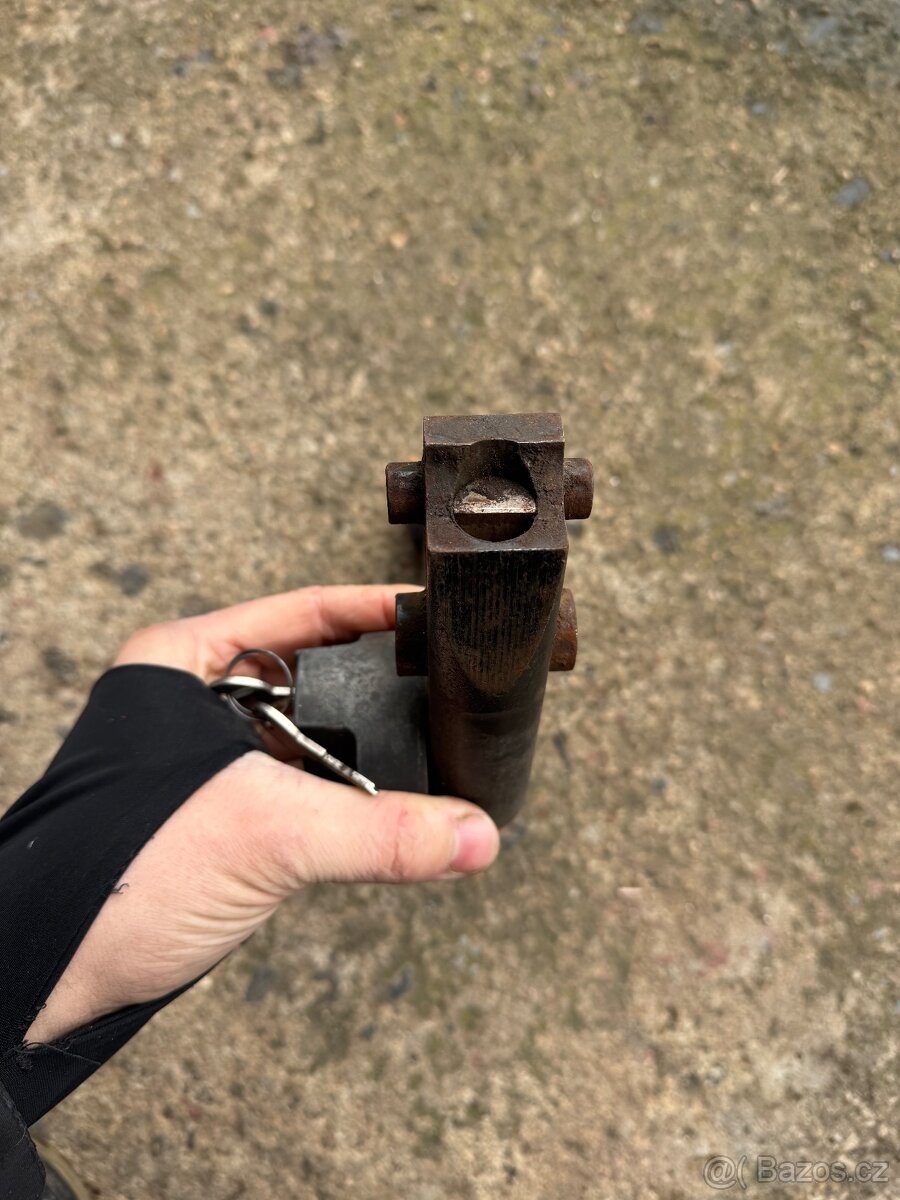 Tažné zařízení Saab 9-5 - 2