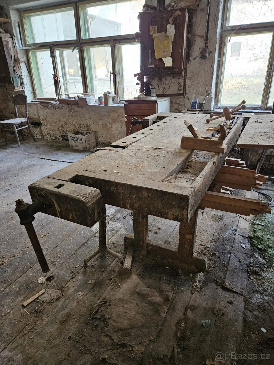 STARÝ TRUHLÁŘSKÝ PONK - 2