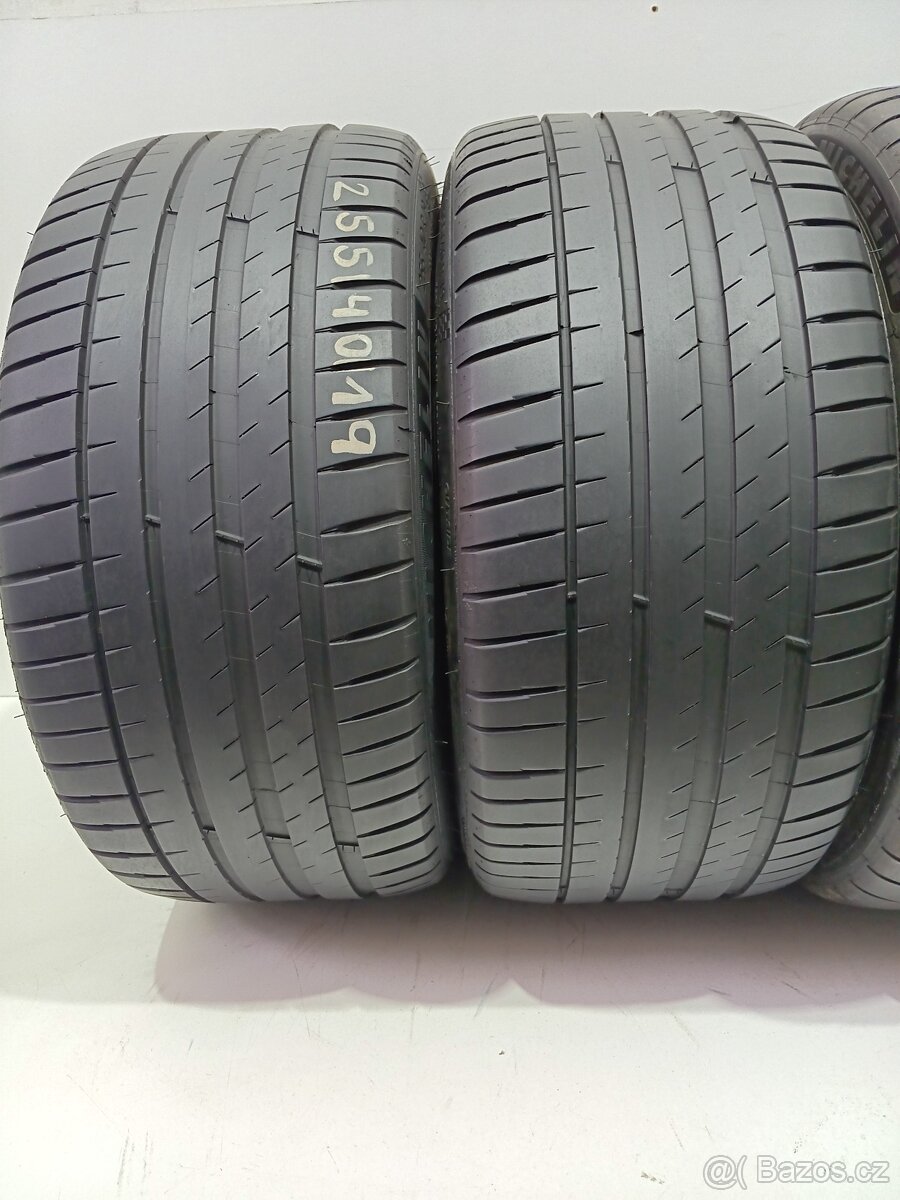 Letní pneu 255/40/19 Michelin - 2
