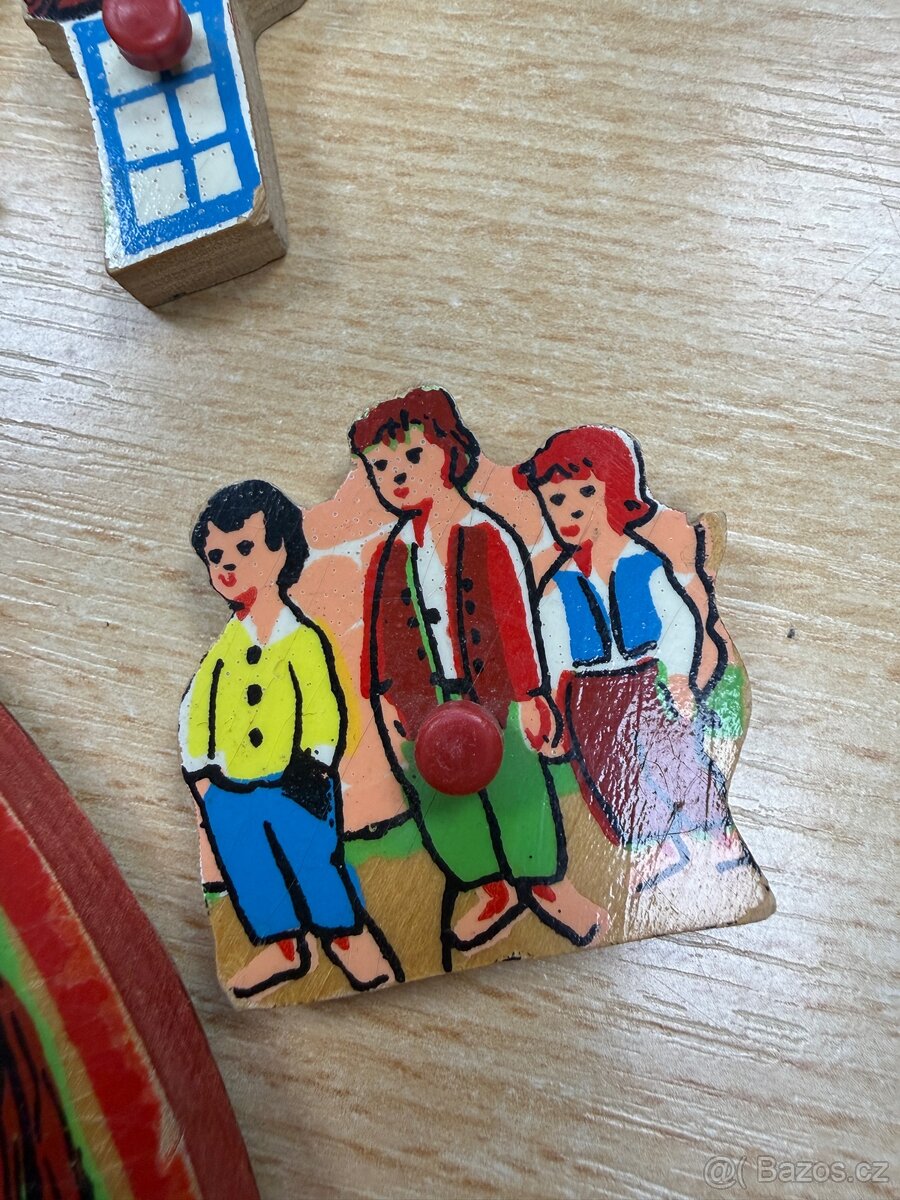 Retro dřevěné kulaté puzzle - Holandsko - 2