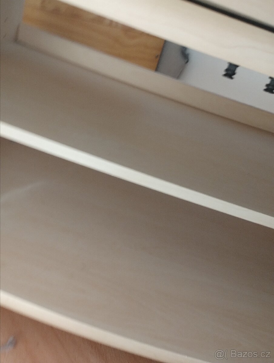 Televizní stolek/ skříňka - 2