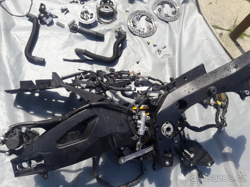 suzuki Gsx-r 1000 k8 dily - 2