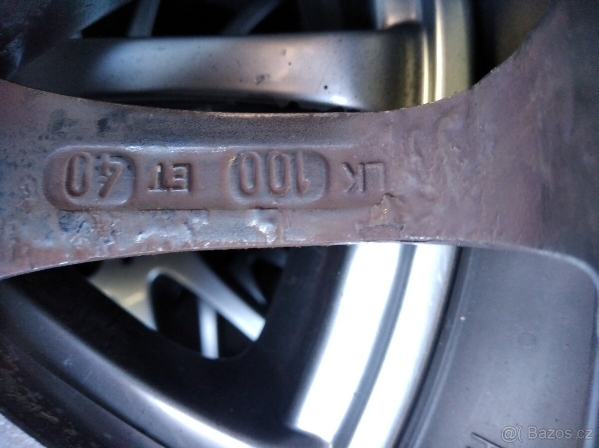 Golf 4 - 2