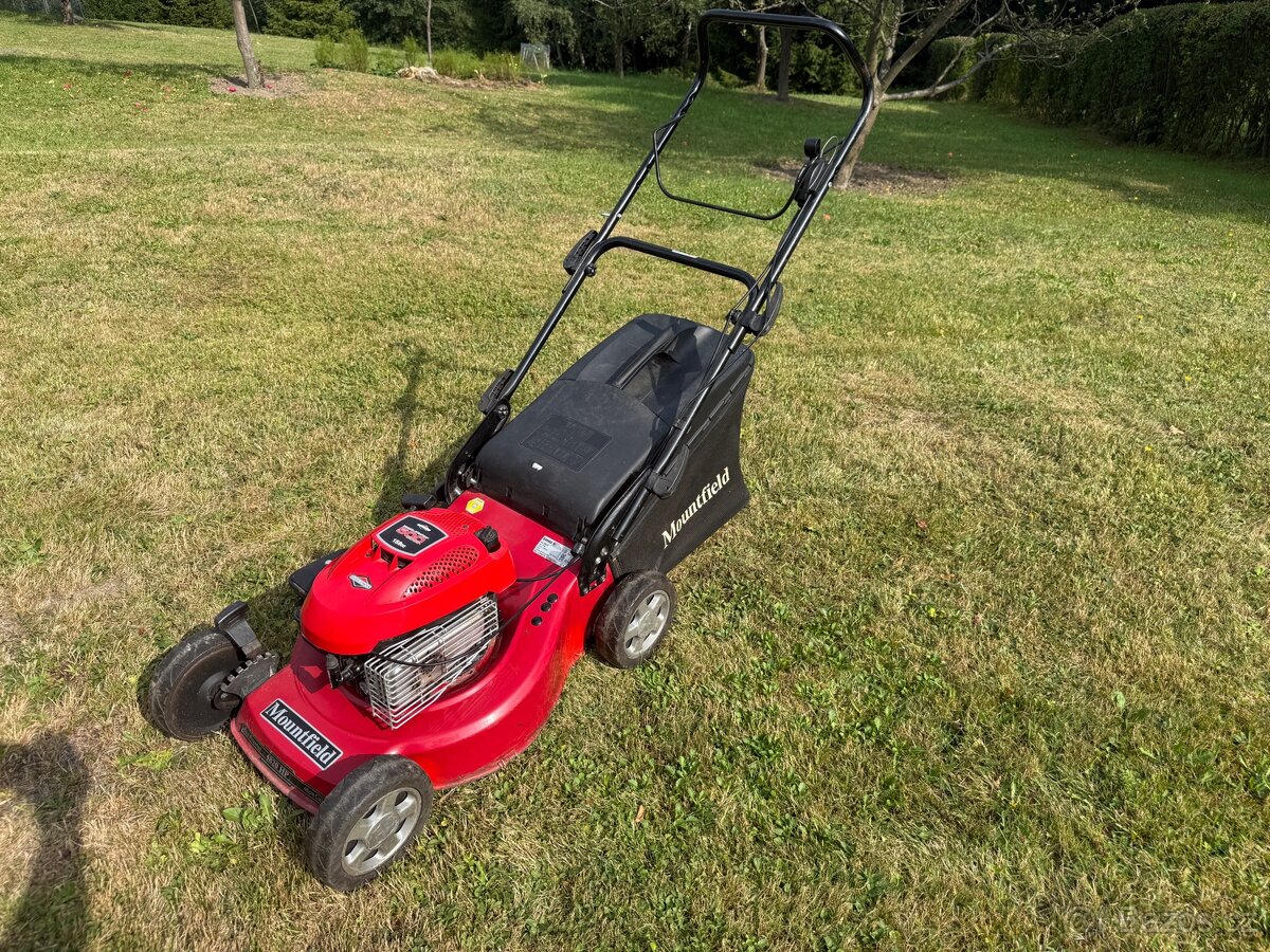 Benzínová sekačka Briggs & Stratton - 2