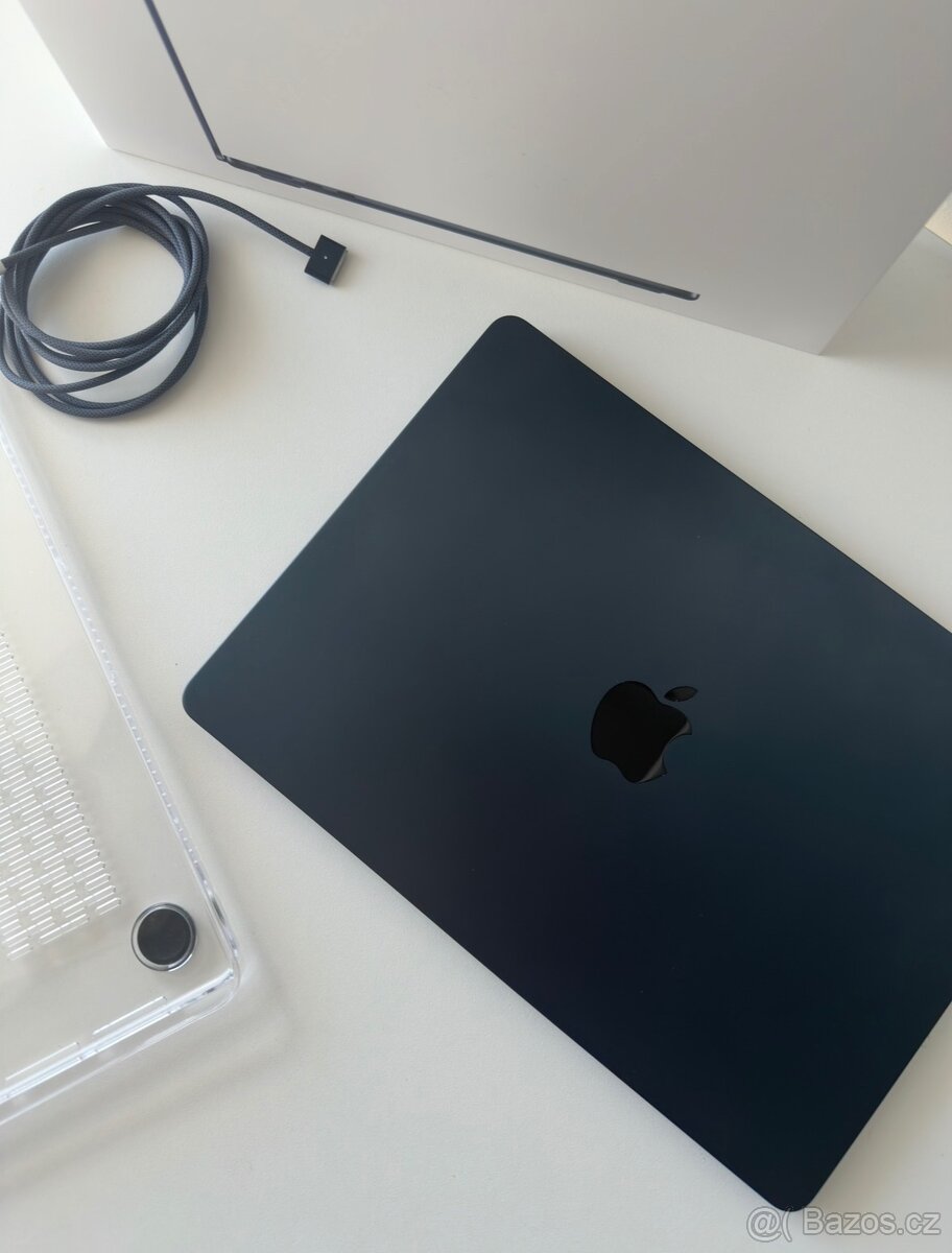 MacBook Air M2 13” 256GB/8GB - 2