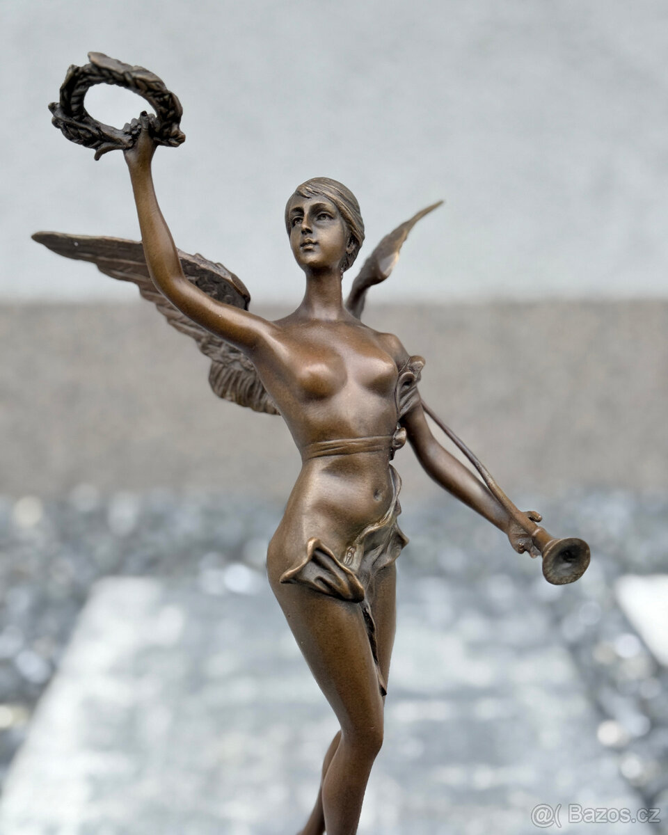 Bronzová socha Okřídlené vítězství Bohyně anděl luxus dekor - 2
