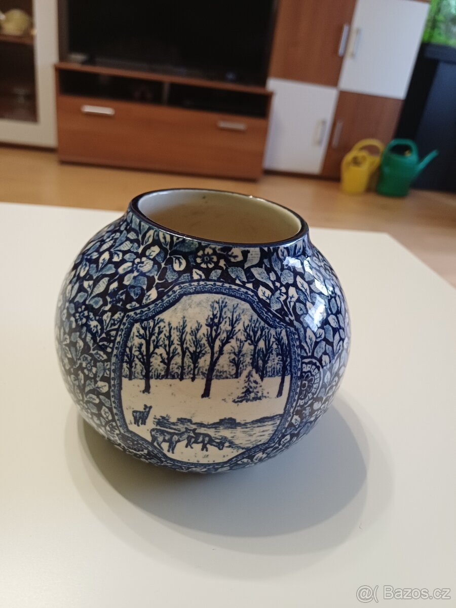 Starožitná vázička - 2