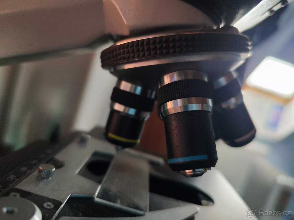 OMAX 40X-2500X laboratorní digitální trinokulární mikroskop - 2