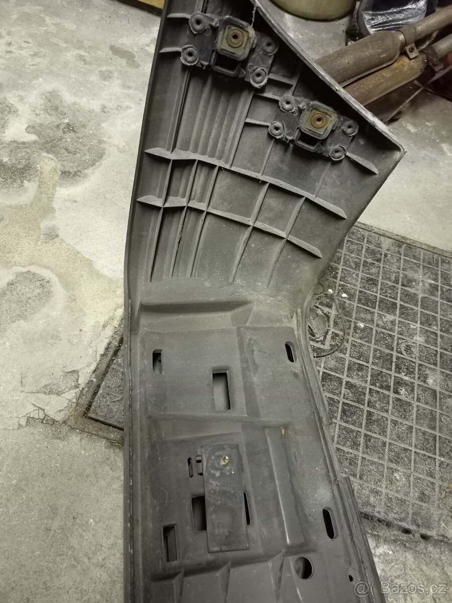 Nárazník Opel Kadett E - 2