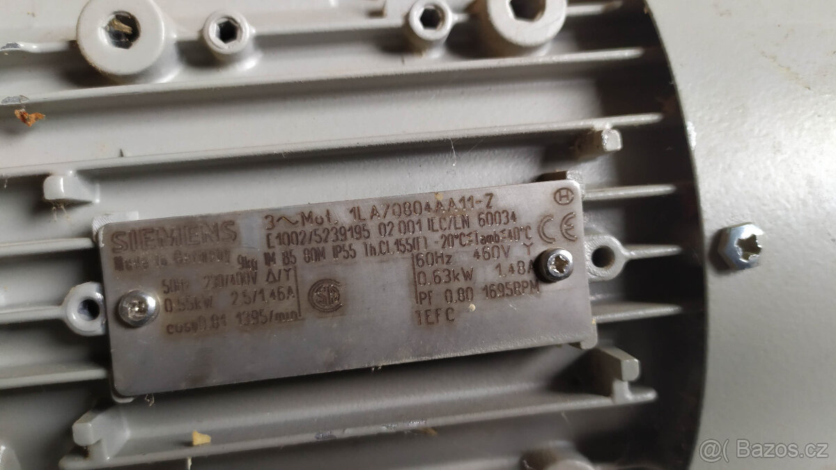 třífázový asynchronní elektromotor 0.55kW. Siemens - 2