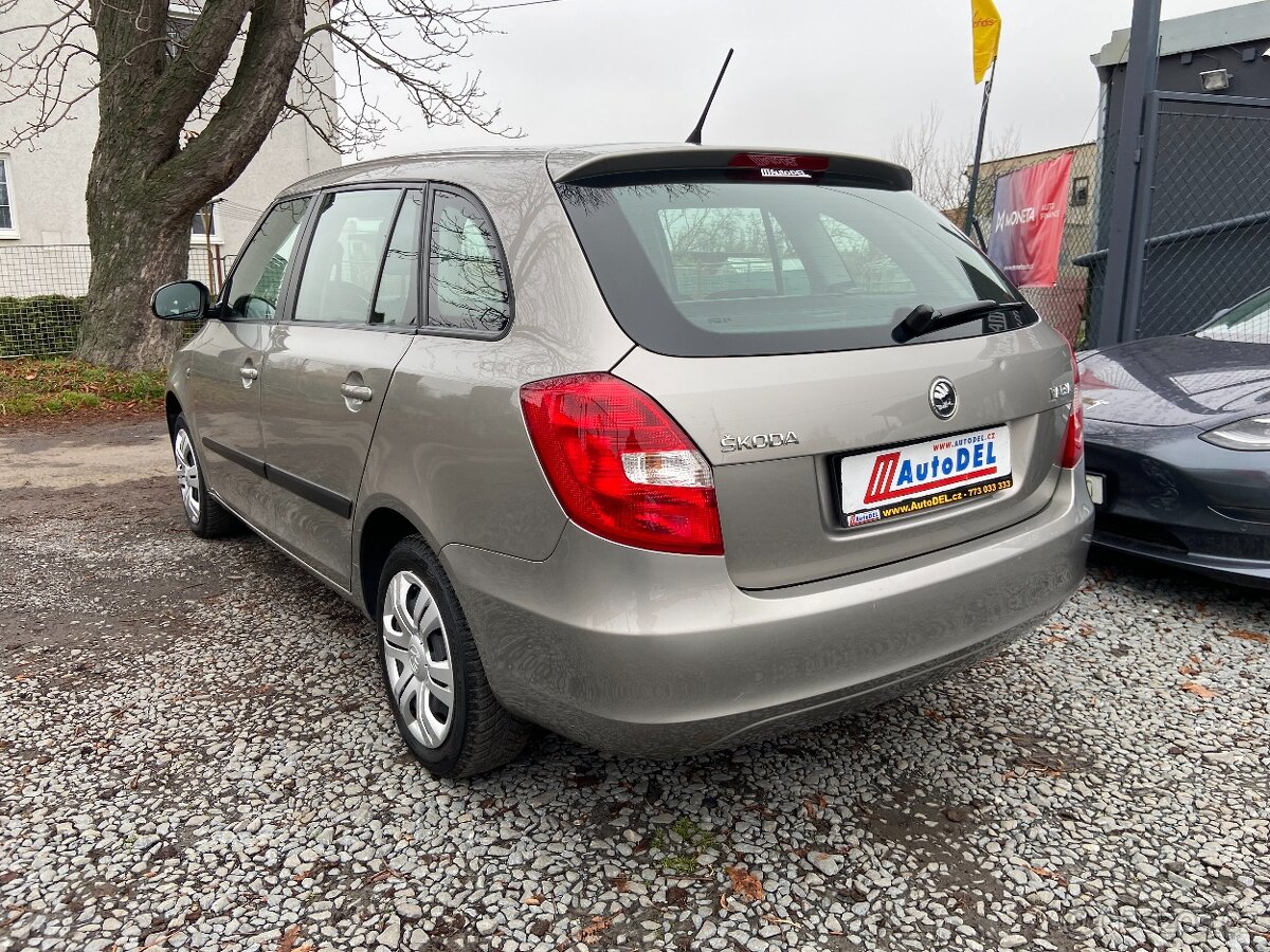 Škoda Fabia 1,2 TSi 77kW DSG Tempomat, AC - 2