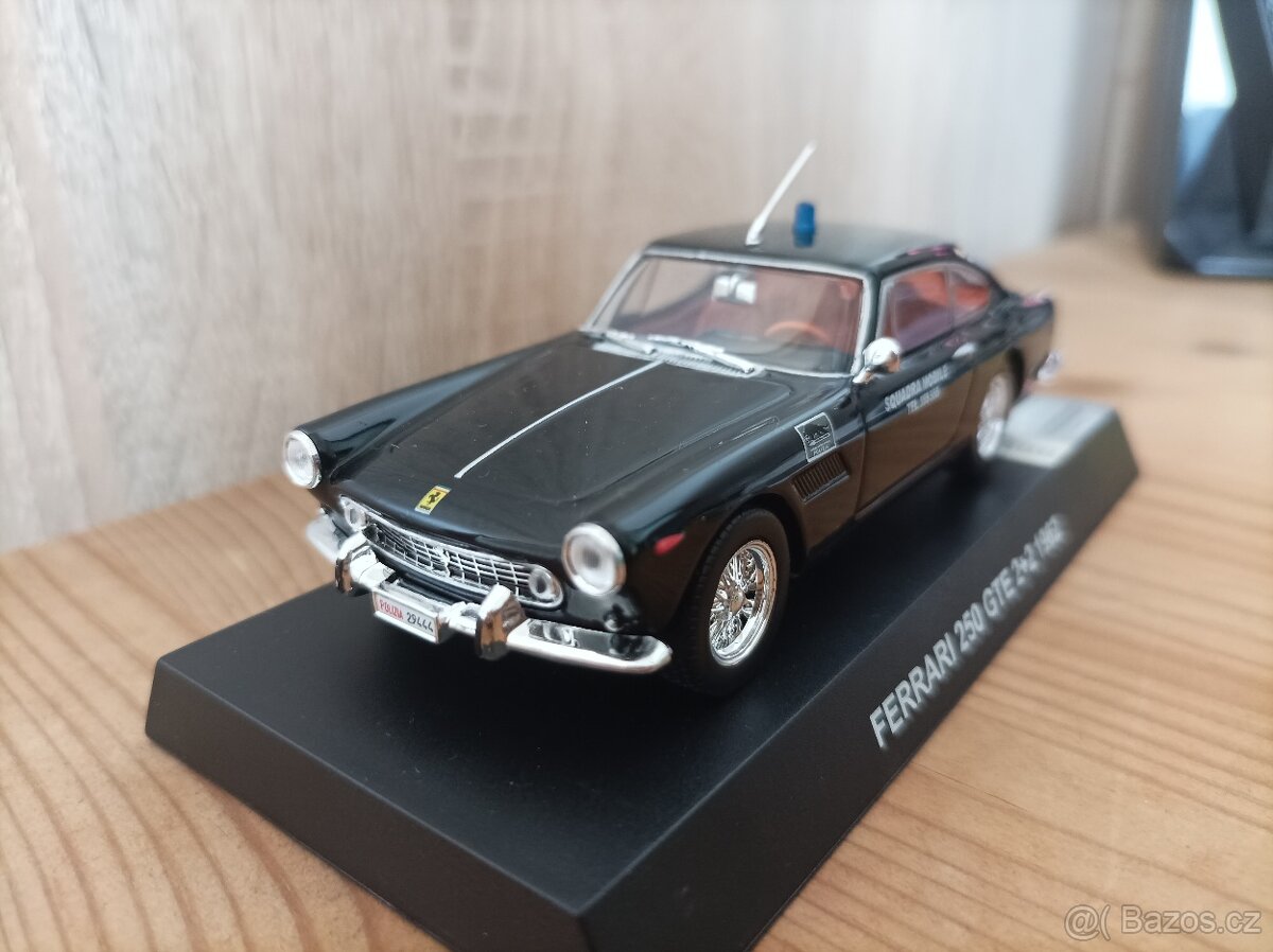 Model Ferrari 250 GTE 2+2 1962 1:43 - 2