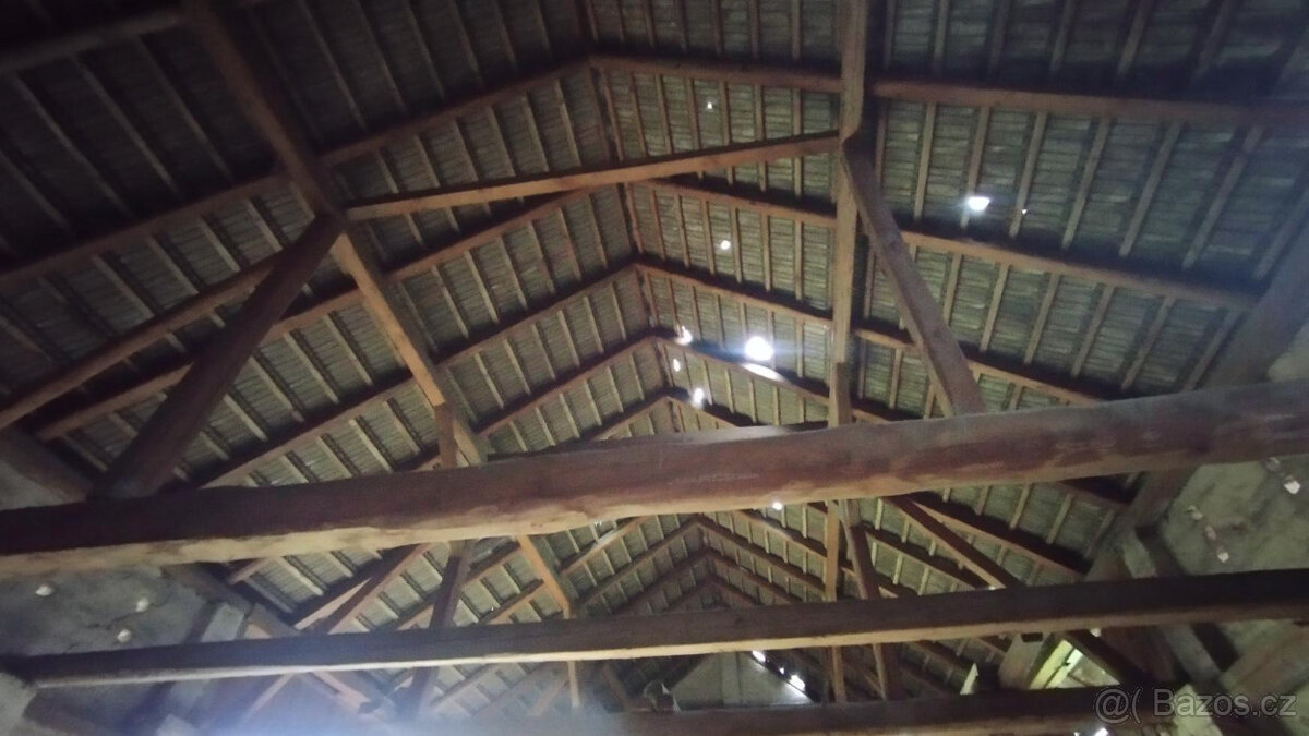 Staré trámy,vazba,střecha - 2