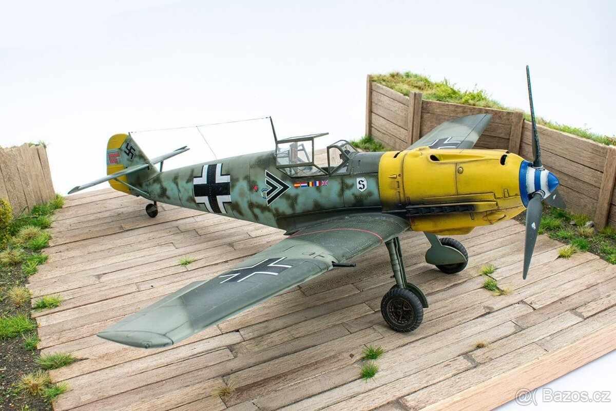 1:32 Messerschmitt Bf-109E, pilot Rolf Pingel (28 sestrelu), - 2